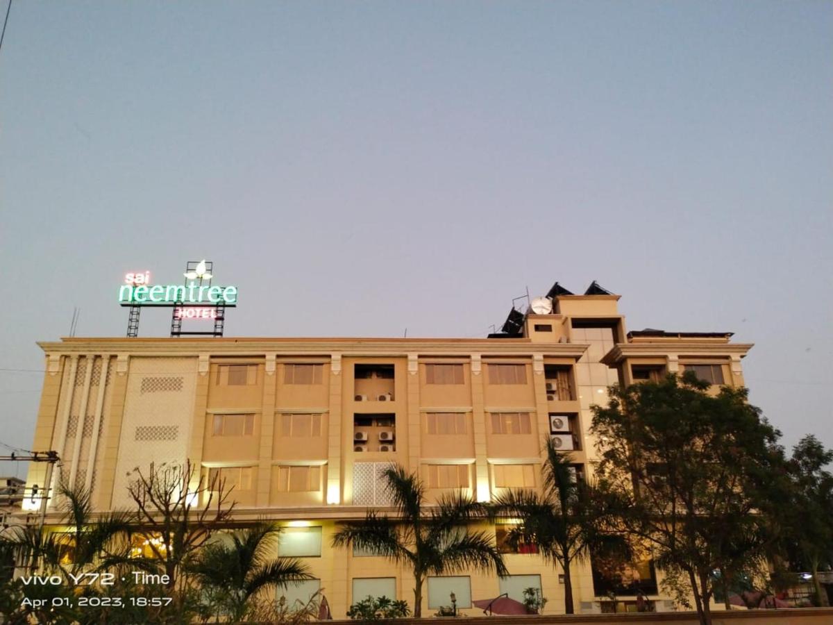 Sai Neem Tree Hotel เชอร์ดี ภายนอก รูปภาพ