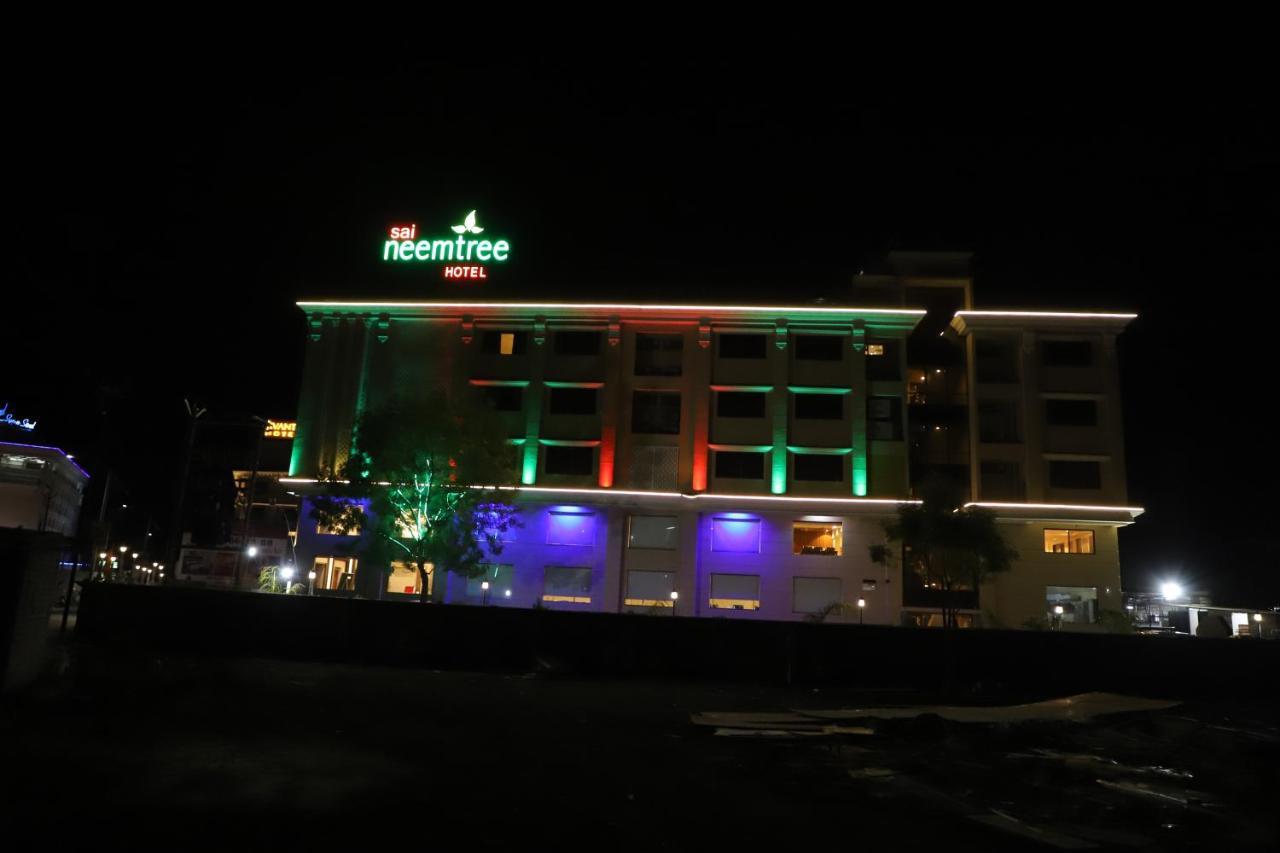 Sai Neem Tree Hotel เชอร์ดี ภายนอก รูปภาพ